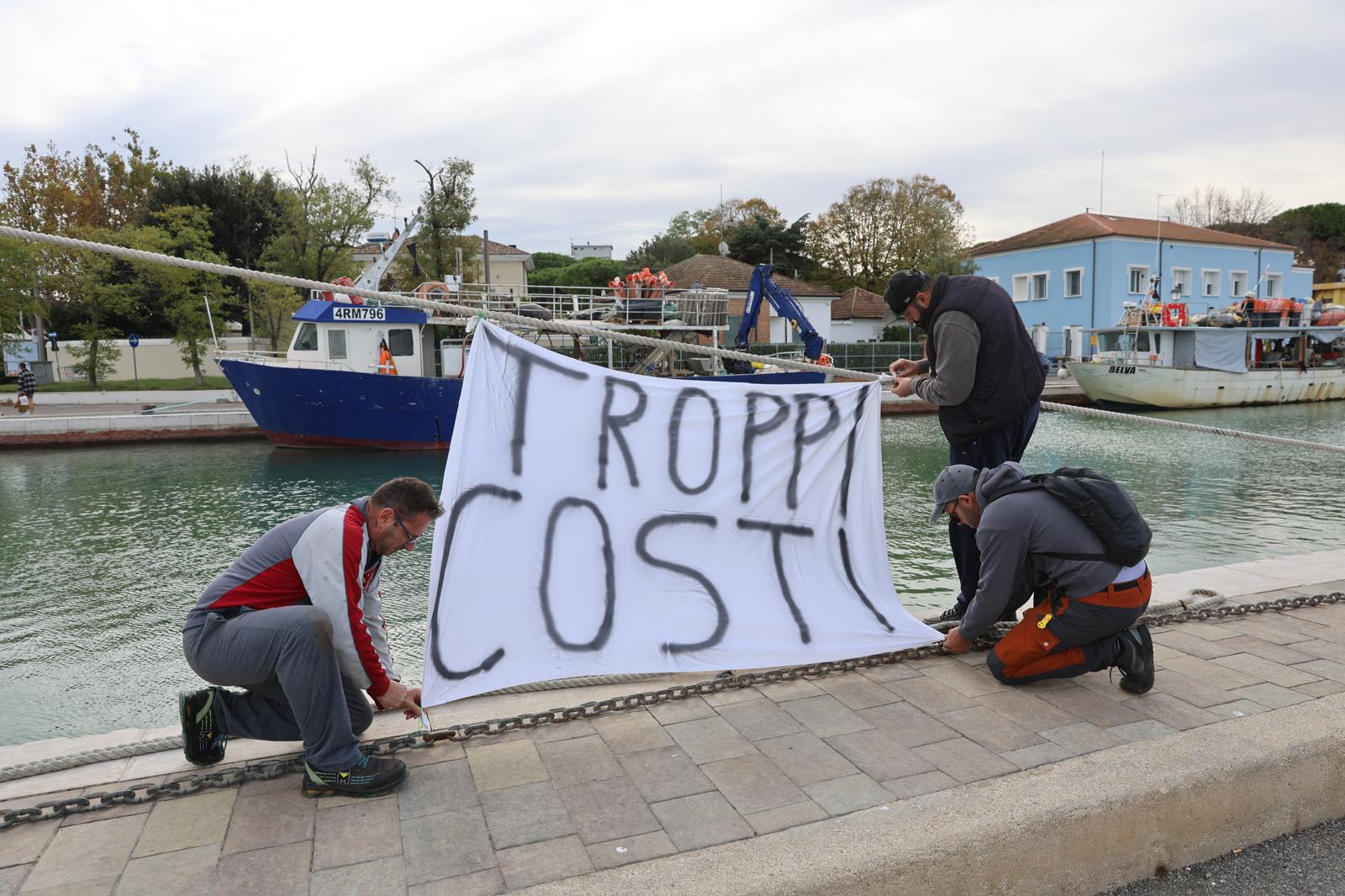 sciopero pescatori cesenatico