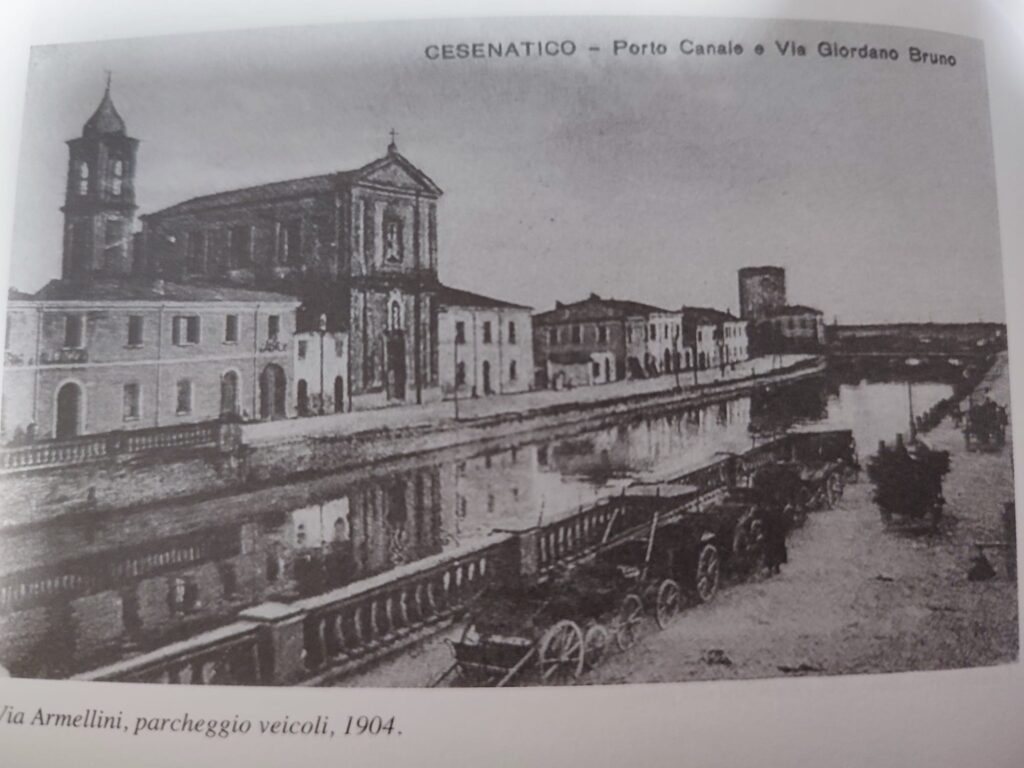 Veduta del porto canale